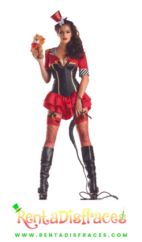 467.-Domadora de leones sexy